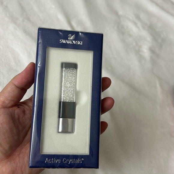 🖤NIB💕Swarovski Crystals USB 4GB Memory Key in box - Picture 9 of 9